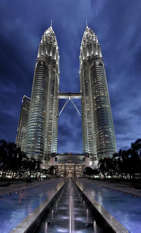 Petronas-Towers_Wikipedia_20170711