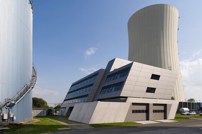 Kraftwerk Zolling – Verwaltungsgebäude in „Schräglage“
