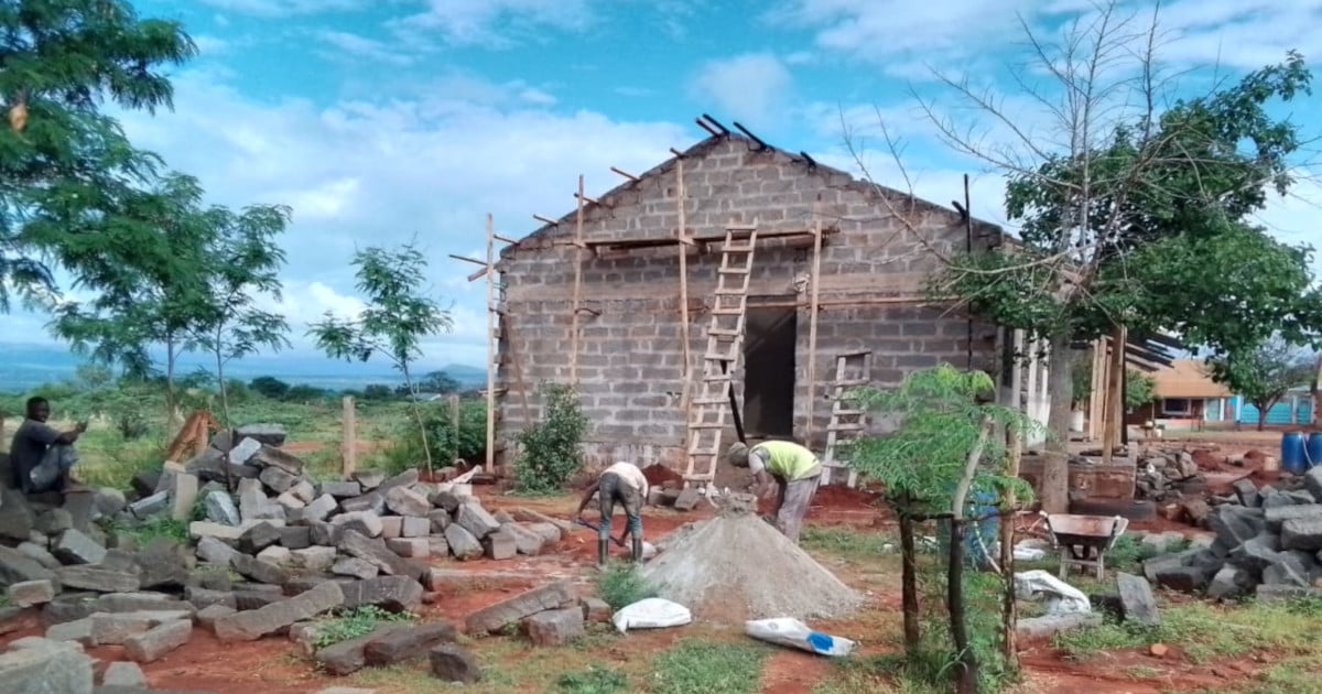 Ingenieros sin Fronteras amplía un centro educativo en Kenia